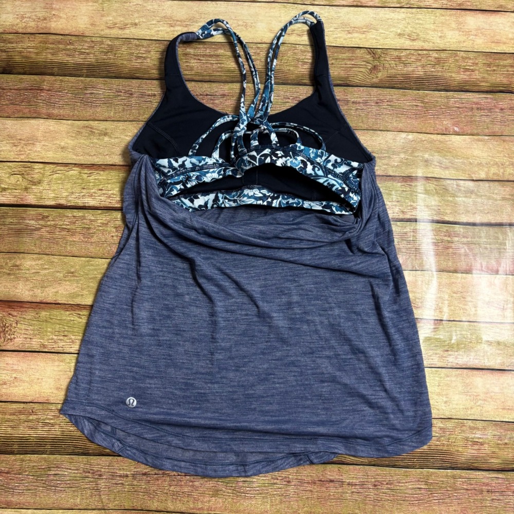 Lululemon No Limits Tank Top Blue Space Dye Floral Strappy Bra Size 4